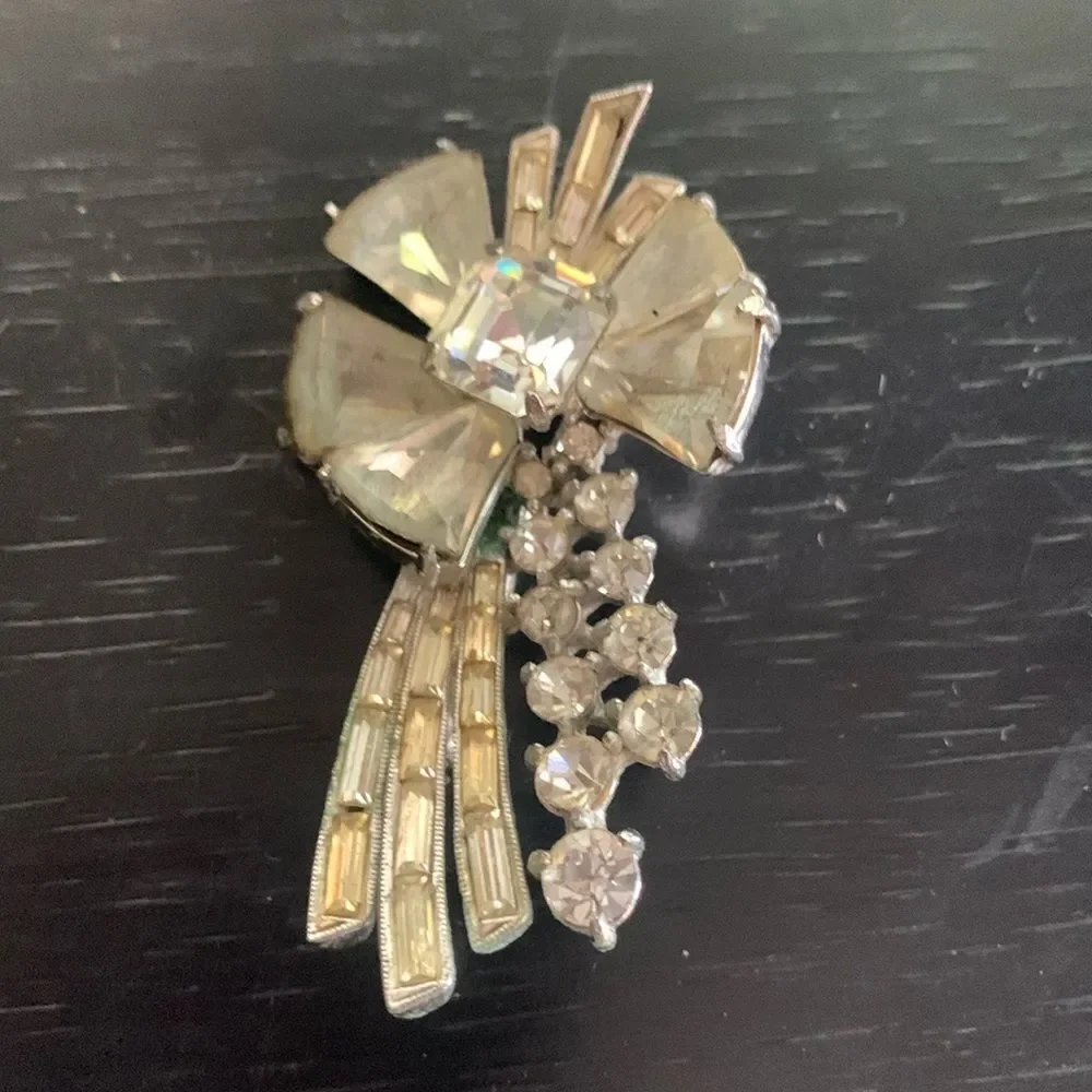 Vintage Hollcraft rhinestone shooting star flower brooch